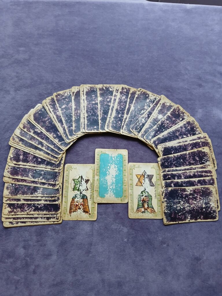 Mme Line, voyante - Mes outils divinatoires